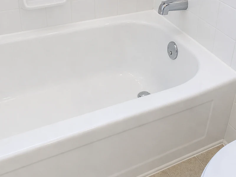 Same Glenmoor bathtub refinished glossy white after reglazing, Fremont